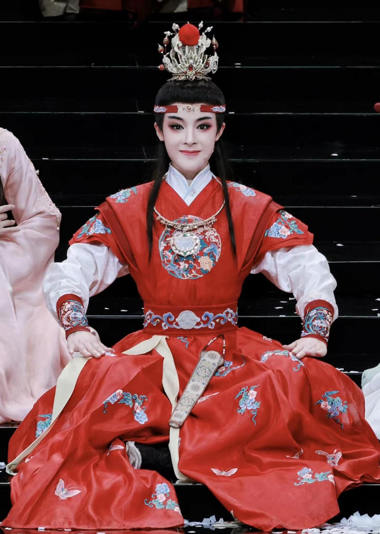 陈丽君贾宝玉 感受独属于戏曲的魅力 向全世界安利戏曲 越剧陈丽君