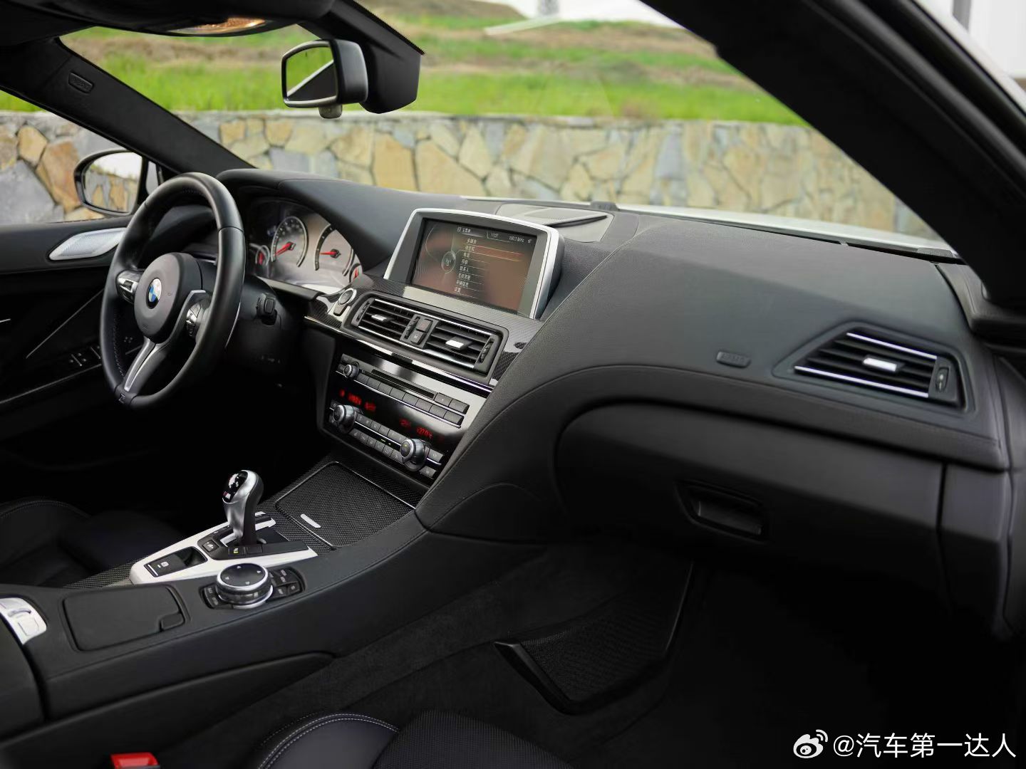 可静可狂，可街可赛道，这是每个男孩子心中的.Mpower，宝马M6，V8、4.4