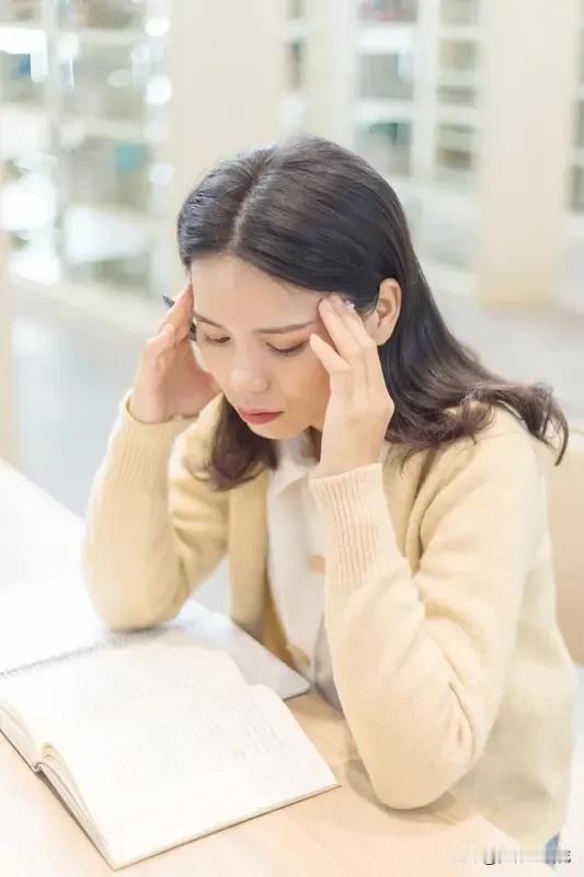 上班累起来真是要命，我之前也是，天天加班到凌晨，就像网友说的，感觉是灵魂对 99