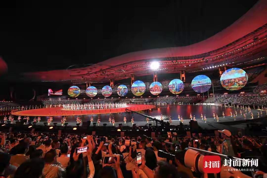 2025年11月9日，第十五届全运会开幕式在广东奥林匹克体育中心体育场拉开帷幕。