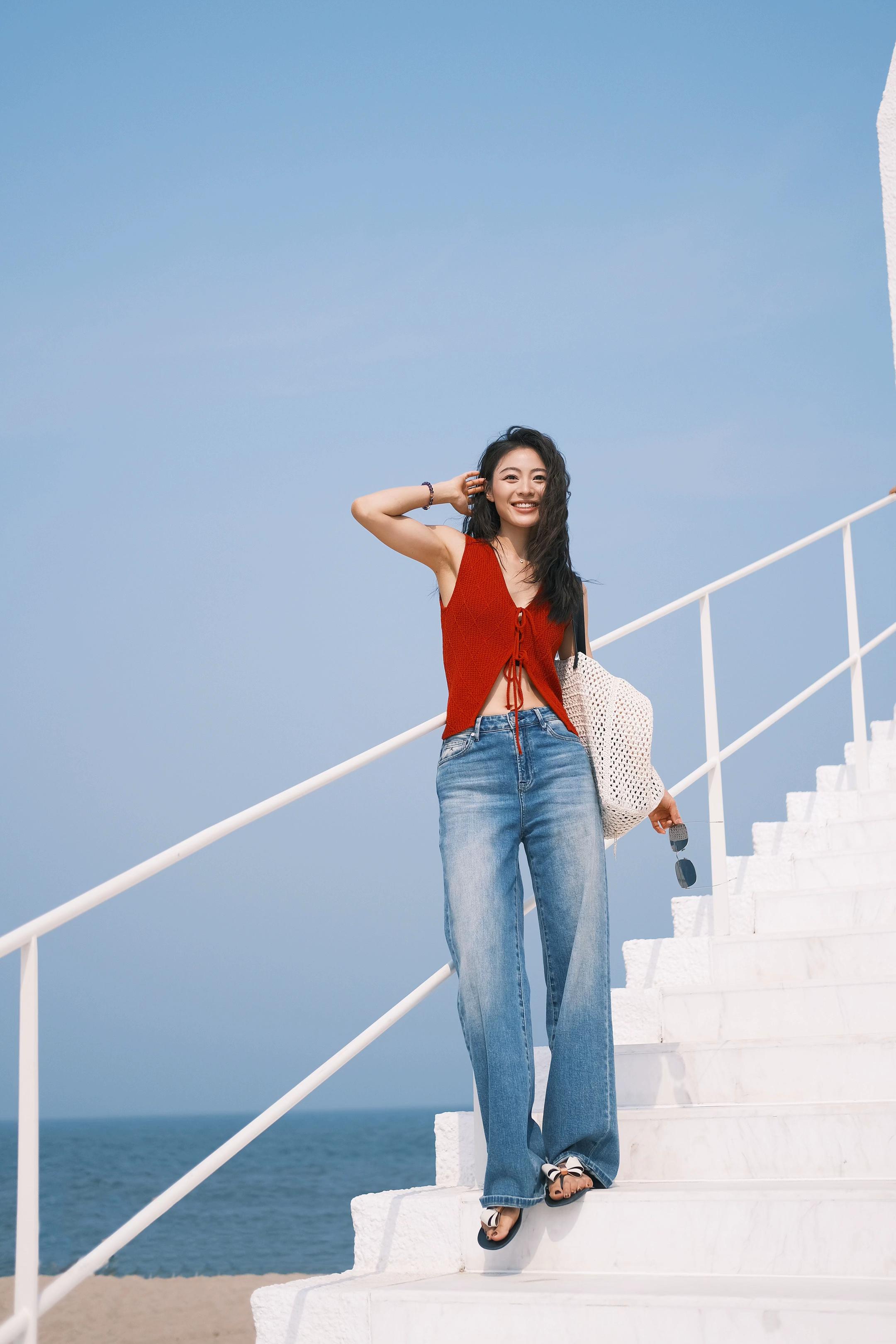 海边拍照姿势收藏一下。