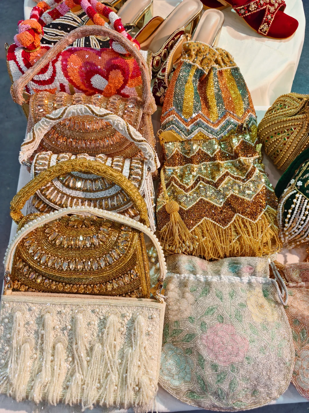 晒一晒我们的印度手工钉珠包阵容