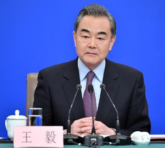 王毅外长 73 岁仍未退休，身居副国级，奔走在外交一线，最新近照令人敬佩，岁月不