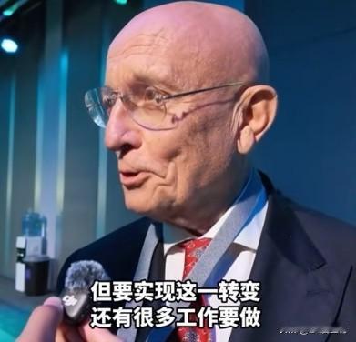 终于有俄罗斯人发现路走不通了。
近日，俄罗斯著名国际问题学者谢尔盖•卡拉加诺夫说
