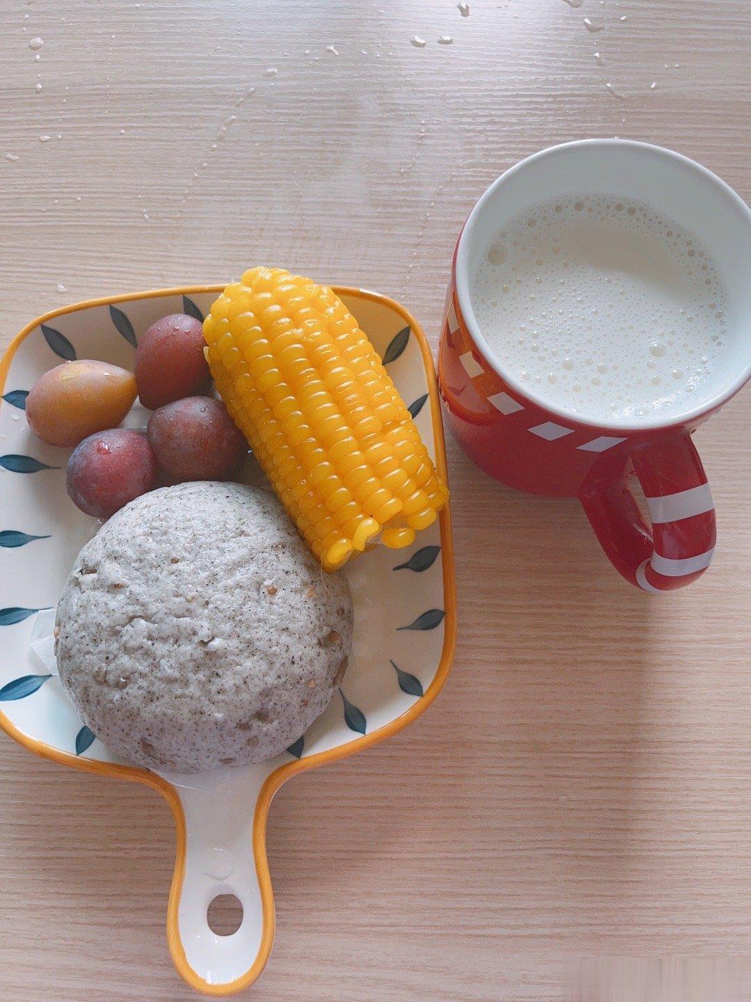 #焦虑的人可以多吃点酸的##这个问题吃什么# 焦虑太久要引起重视，进而发展为抑郁