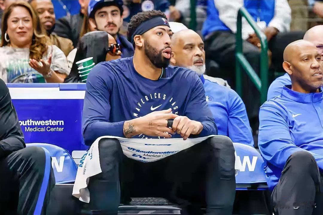 独行侠其实一点都不亏
浓眉和拉塞尔这哥俩又被送走了，联手去了奇才，独行侠彻底以状