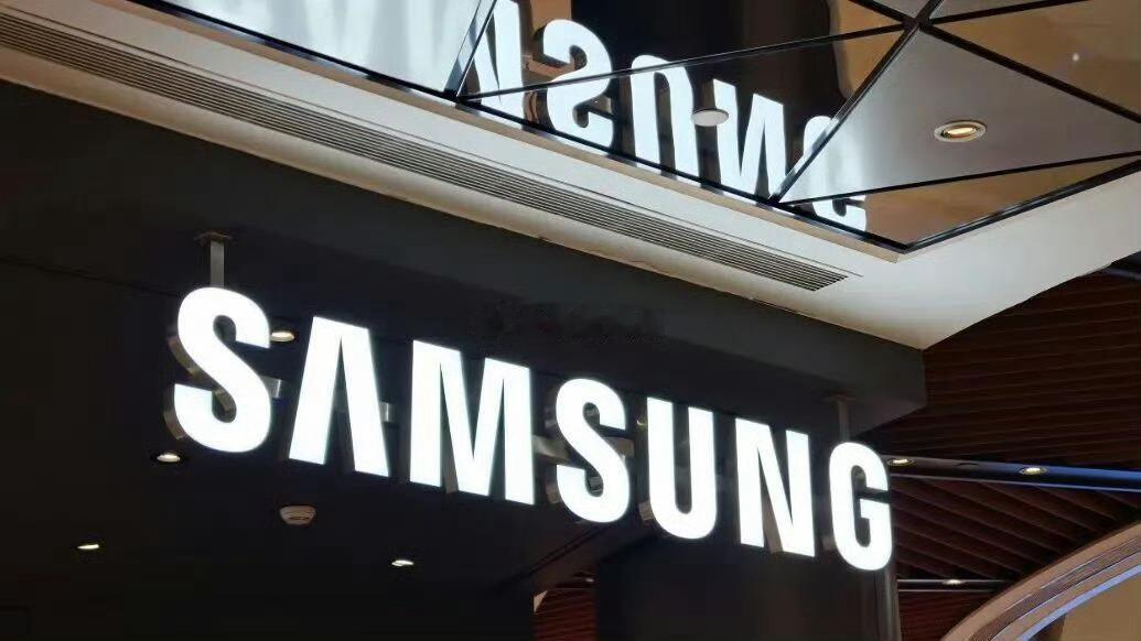 三星手机在中国市场正在以关闭低效门店、清退店员等动作降本增效据不完全统计，其近期