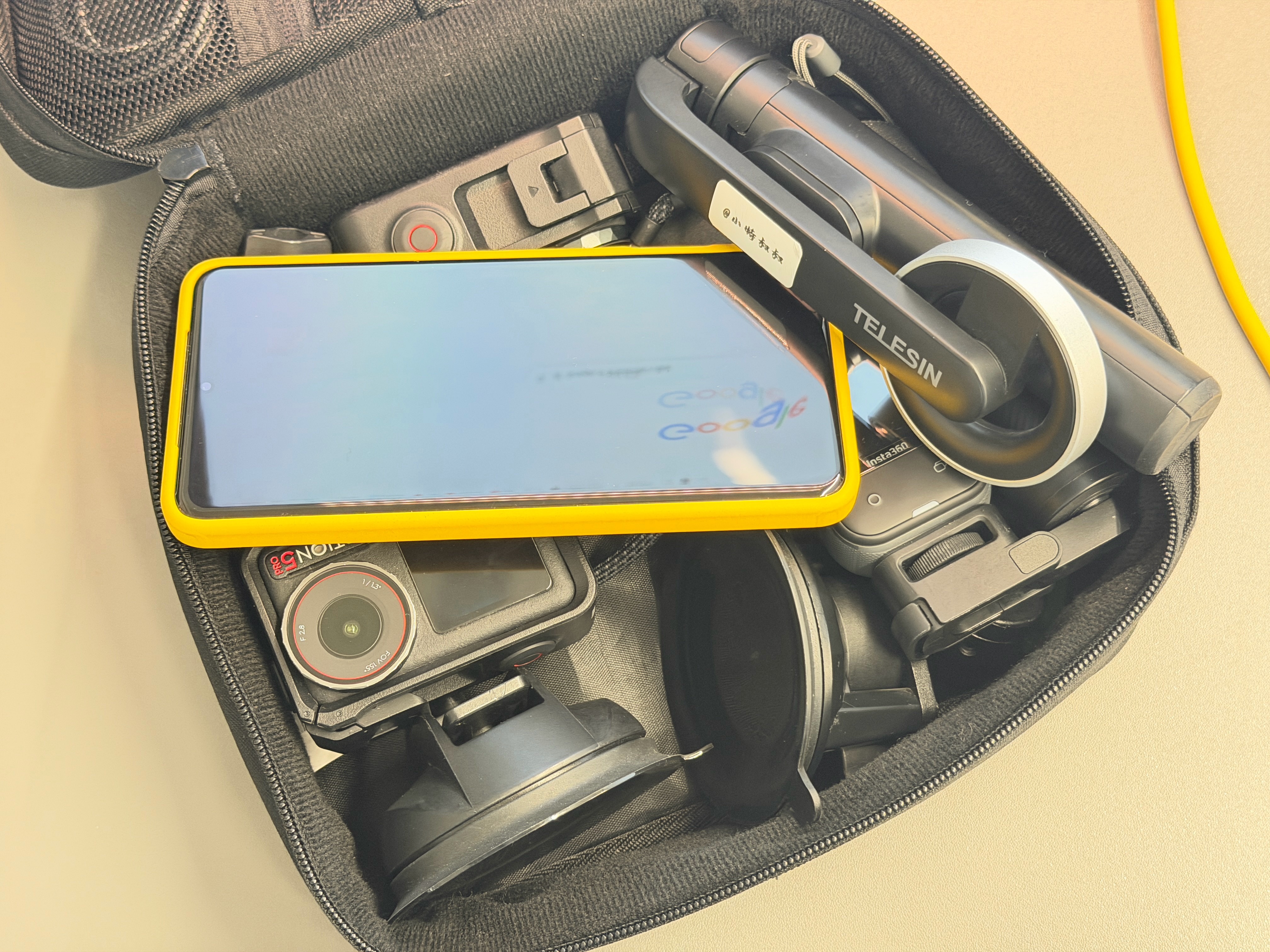 出个国际差，明天飞USA。收拾设备，我发现我真不喜欢用DJI Pocket，想了