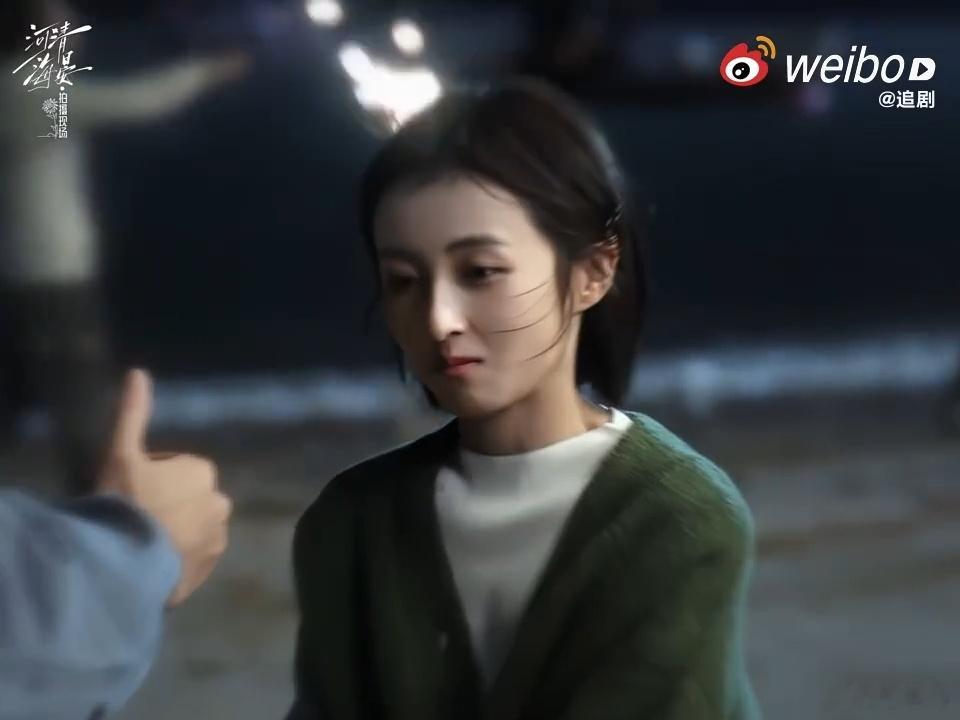 陈飞宇张子枫一个眼神就是偶像剧 治愈系爱情故事快点抬上来吧，我乏味的生活就等这口