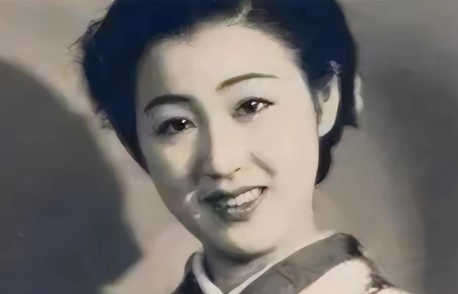 1945年，中国远征军在缅甸意外俘获十余名日军溃兵，团长原欲处决所有战俘，然而战