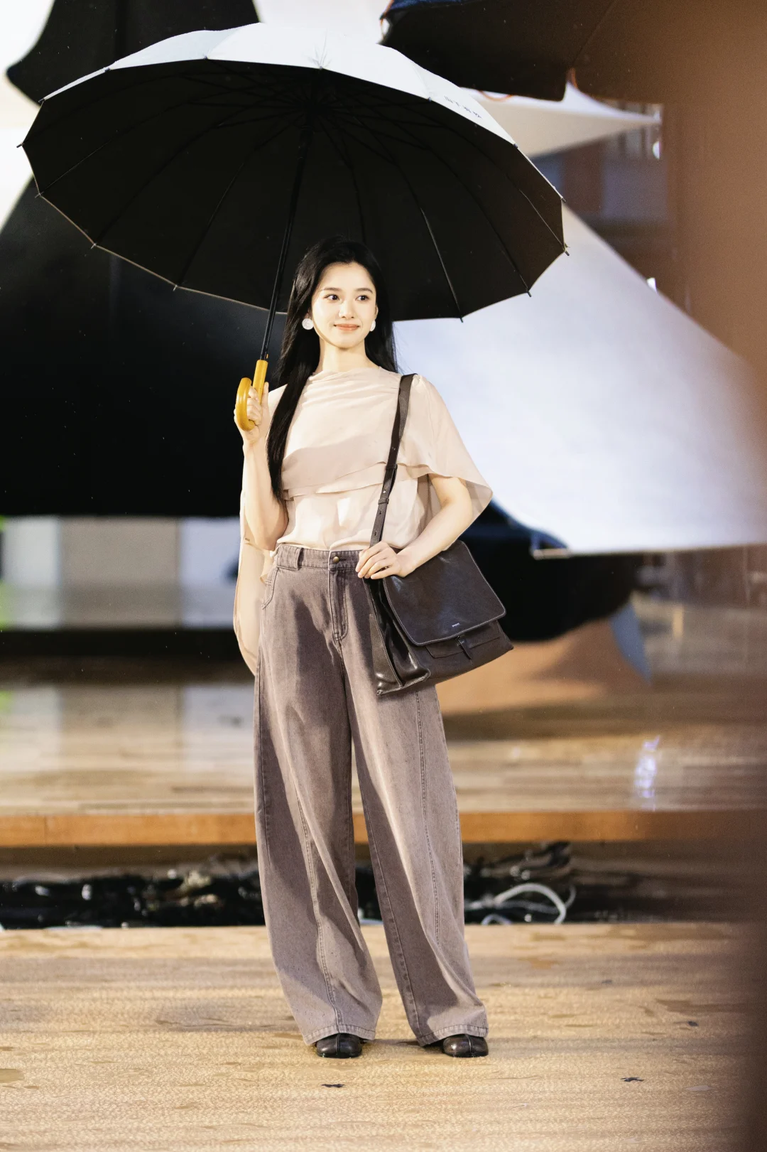 上海街拍/心无所住,遇雨而安