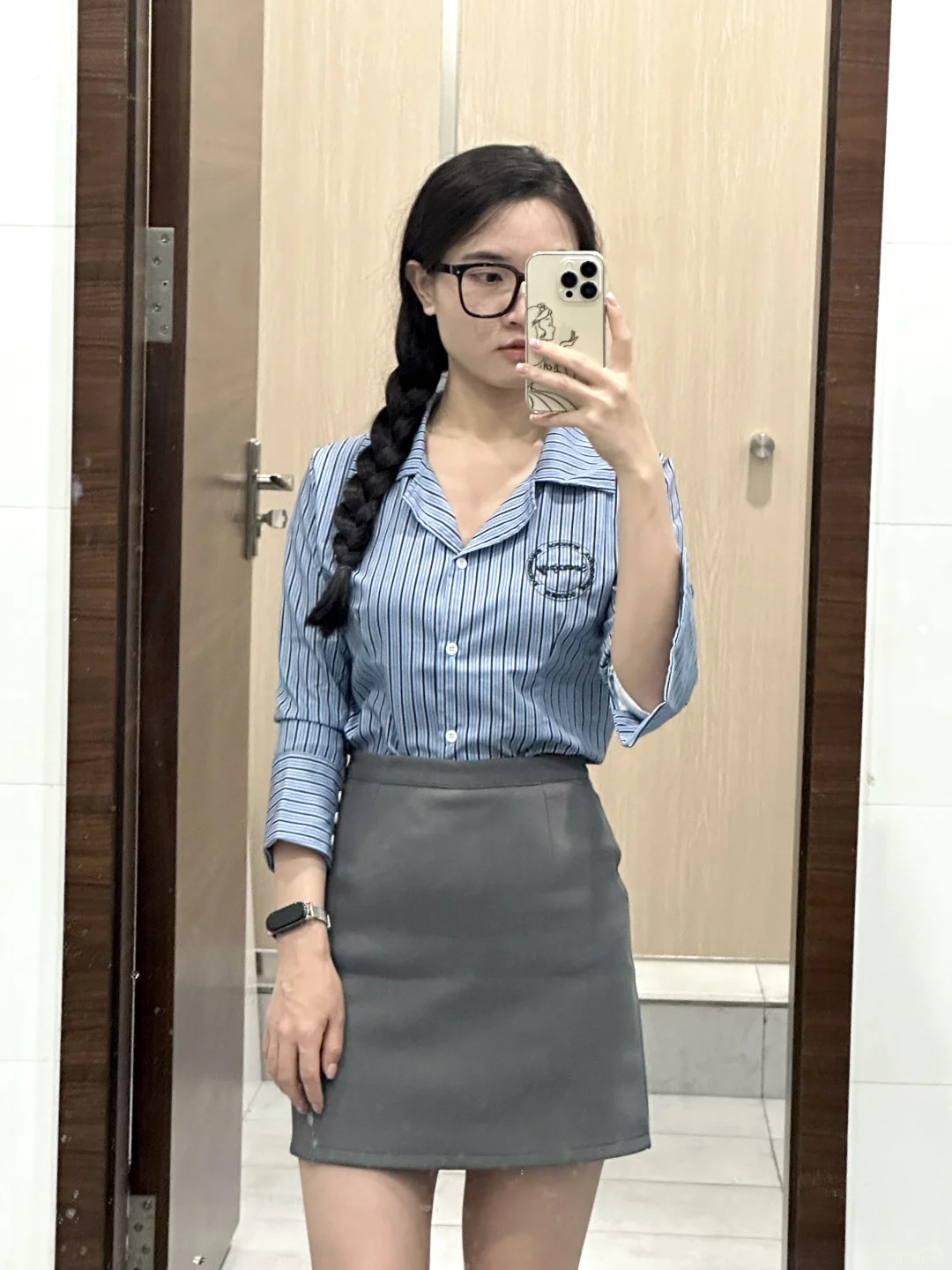 这套衣服真的超显瘦啊！