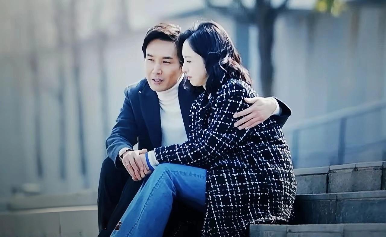 央8黄金档播放的电视剧《不期而遇的生活》已圆满结束，好人有好报！
       