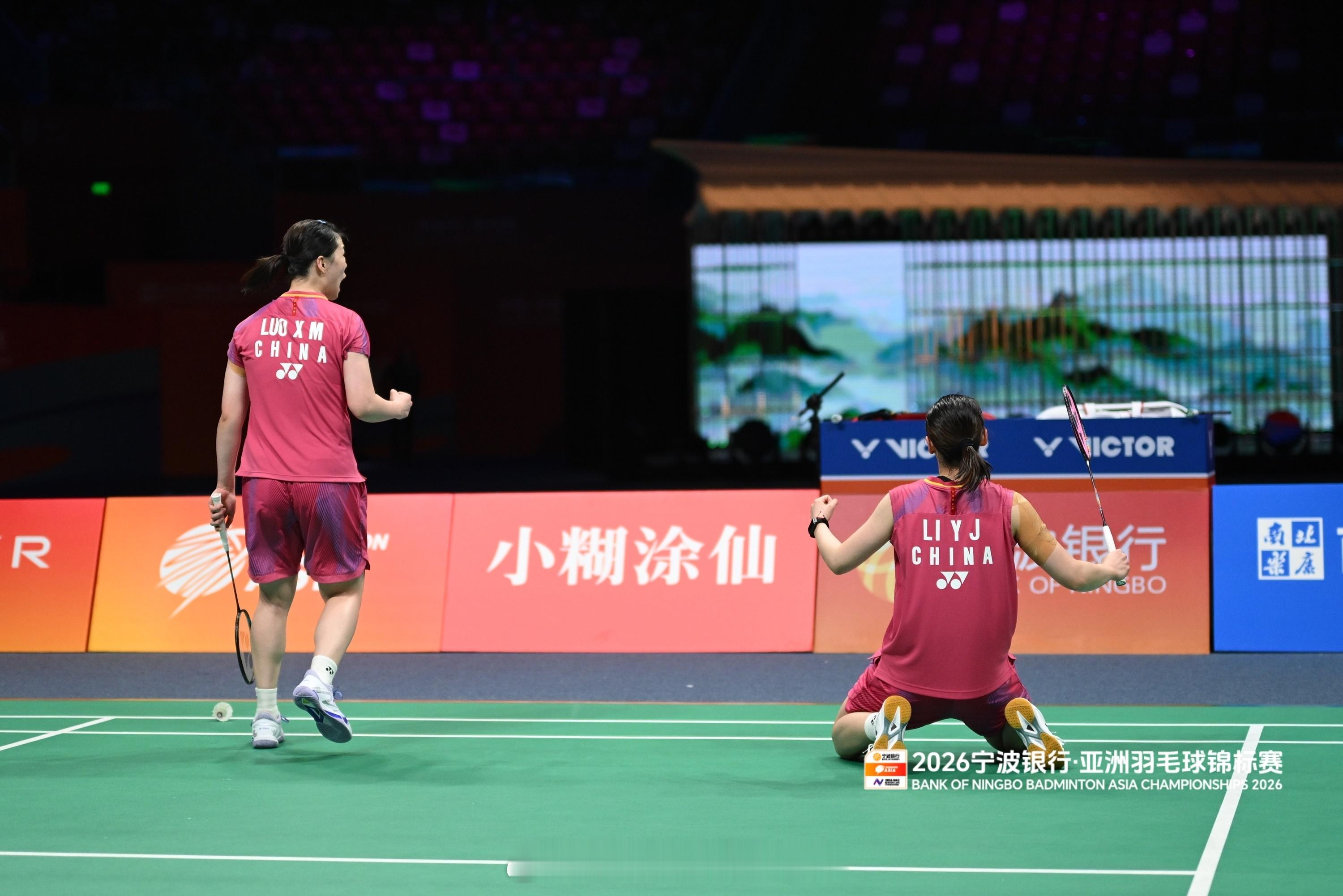 李怡婧/罗徐敏：给自己打80分 李怡婧/罗徐敏Q：这次亚锦赛目前为止给自己打一个