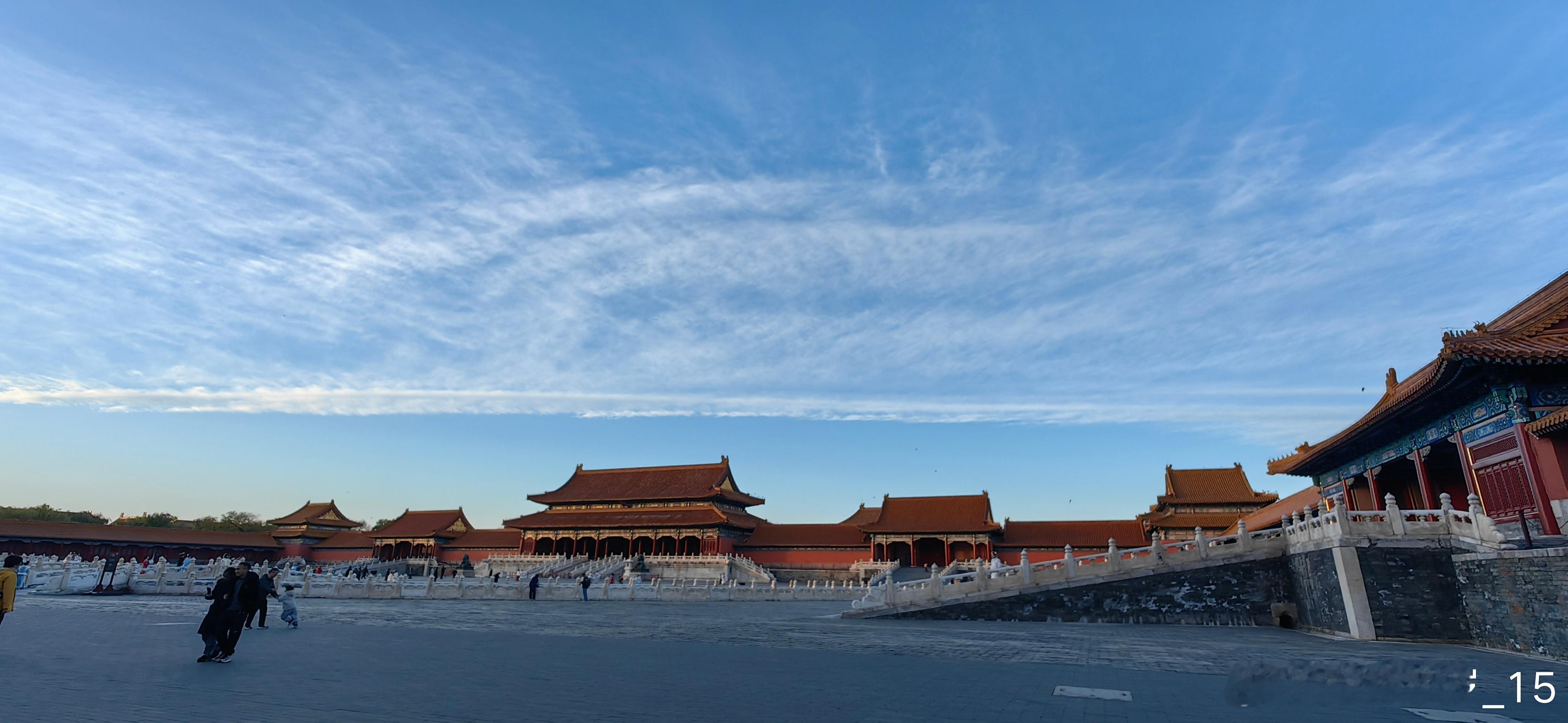 蓝天如洗 白云悠悠 