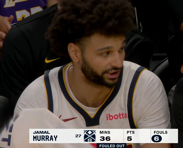 穆雷今天14中1，加时赛把自己打下去了，终究还是没睡醒。 