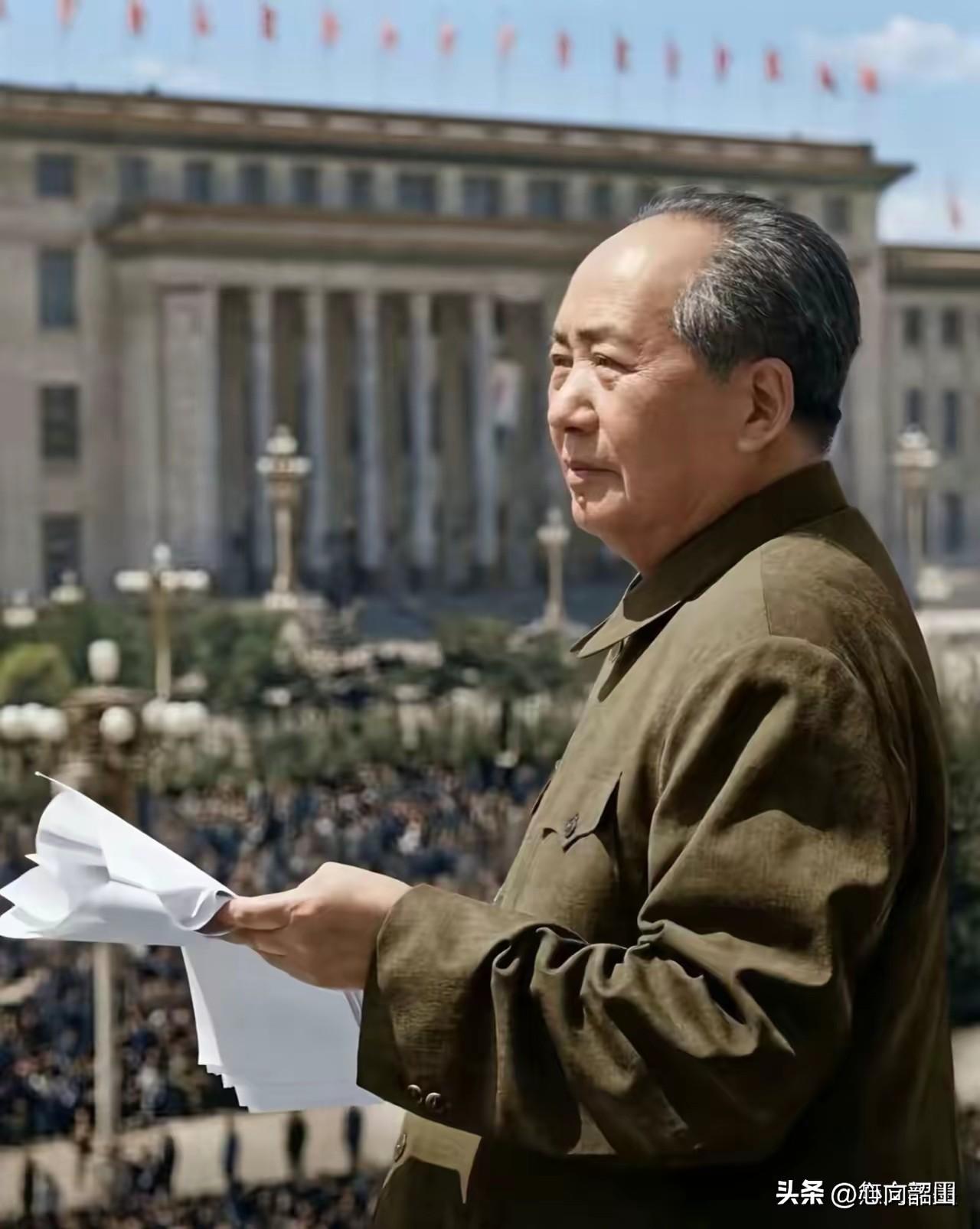 无论是农民还是工人，中国人民的救星是毛主席，其他人不配！