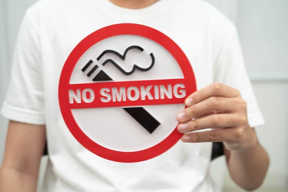 #2009年后出生的英国人禁止买烟#【继马尔代夫后，#英国打造无烟一代#：禁止2