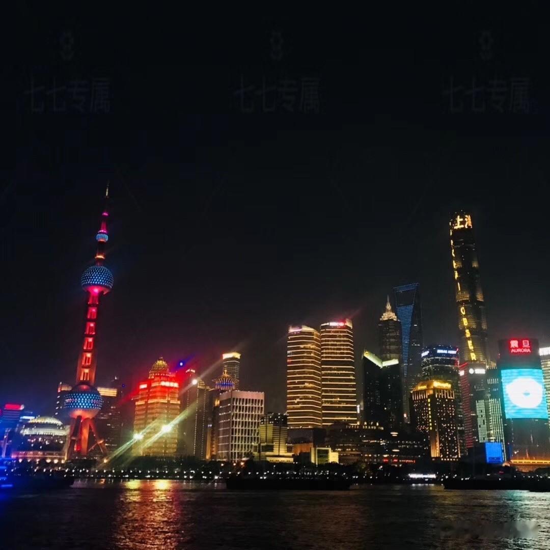 人到落魄时没朋友，这事儿太常见了。首先，社交讲究“价值交换”，落魄时你能提供的价