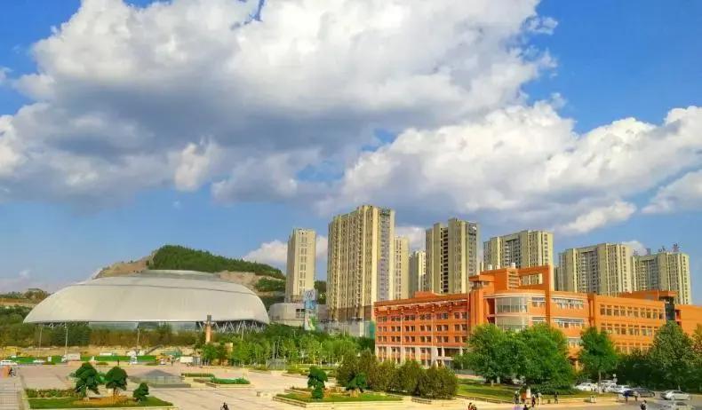 山东省高考战场上，虚假大学又在暗中设套！2026年了，山东作为教育大省，高考竞争