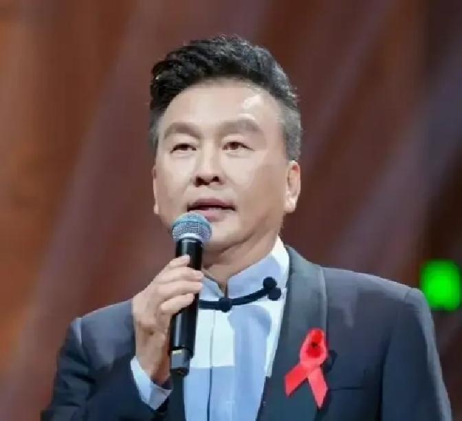 娱乐圈，曝出大瓜！
4月8日，娱乐圈一整天都静悄悄，没想到下午时分，突然传来一个