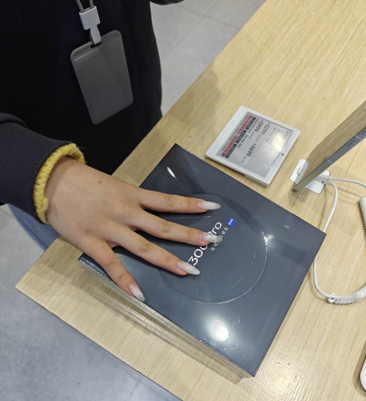 目前拍照最好的手机，没有之一！
性能最好的手机，终于入手了，这也是要多谢头条号啊