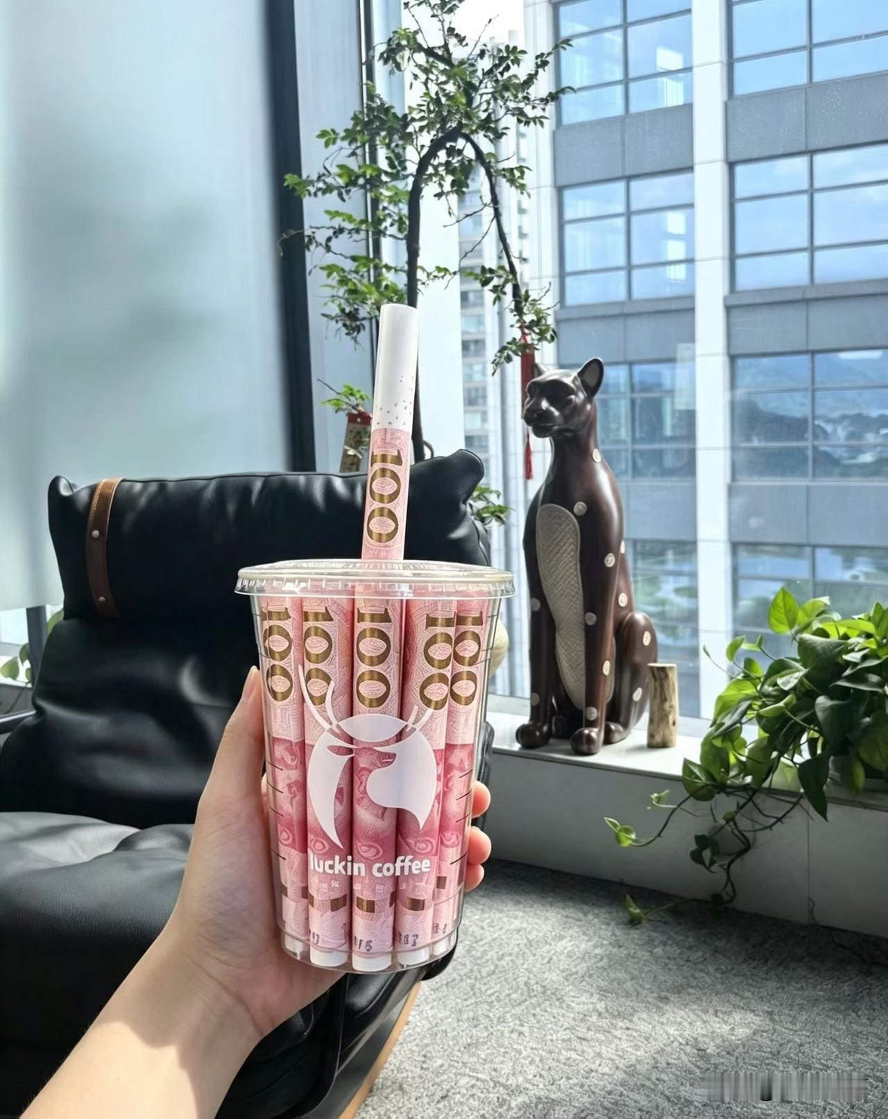 这才是很多人心目中的秋天的第一杯奶茶