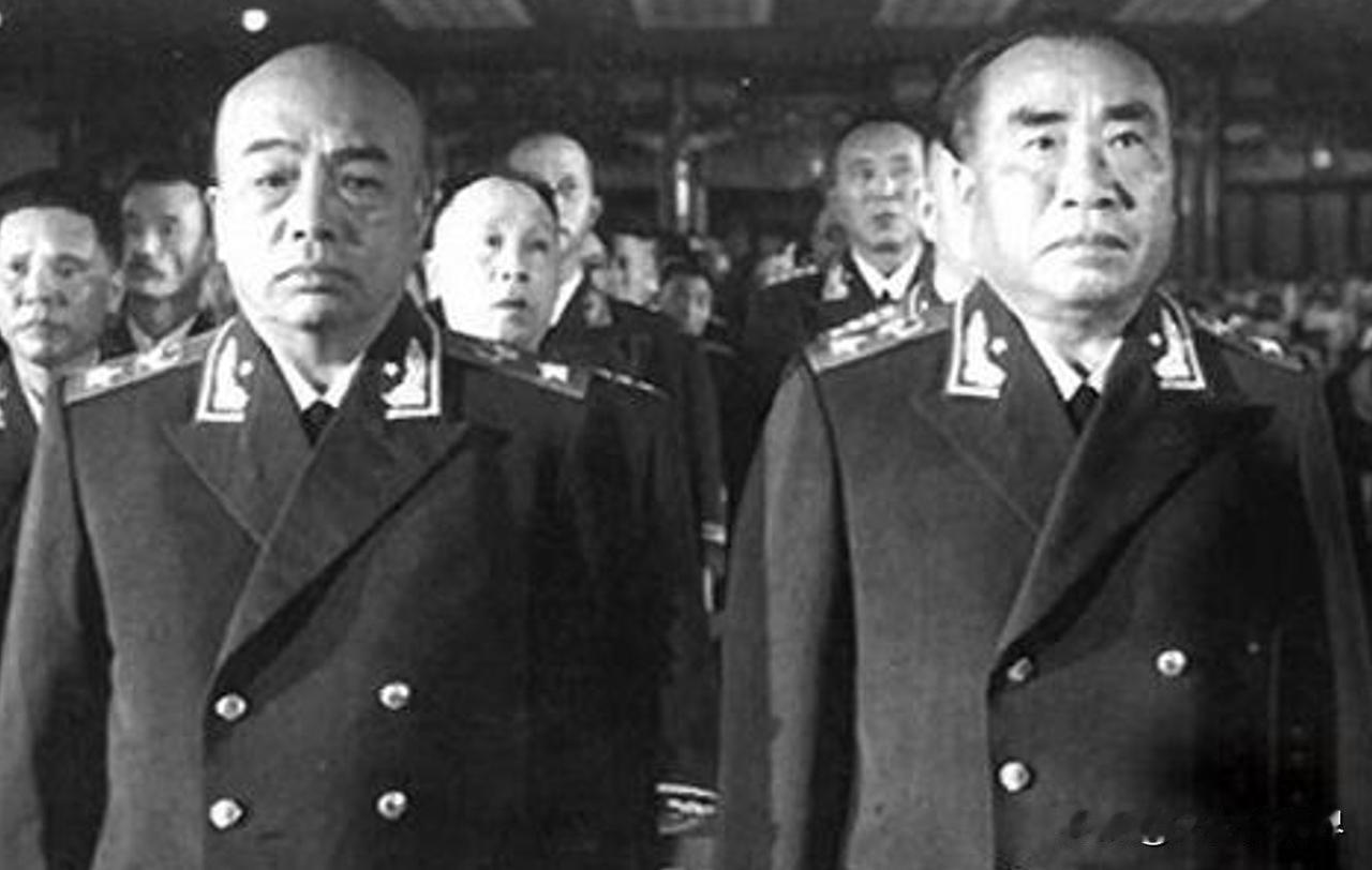 1974年，彭德怀去世时，临终想见朱德，他一次一次地向看守请求，可谁也不告诉朱德