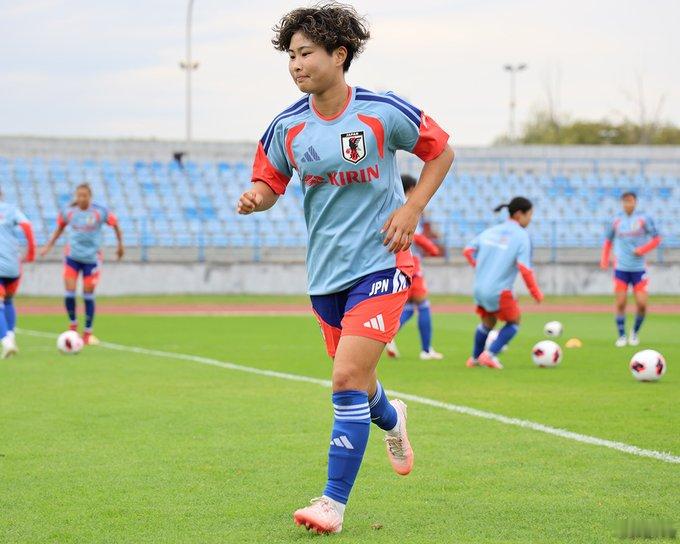利物浦女足 板村真央接受了腹部小手术，退出本届U20世界杯[伤心]休养一段时间后