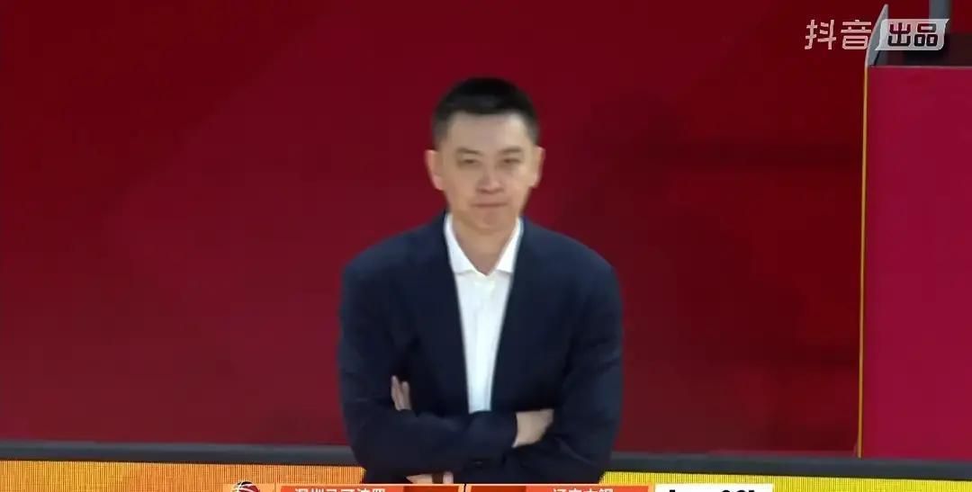 场均失误4.3次，王岚钦被逼到悬崖边
 
辽宁昨晚输给深圳，表面看是少个赵继伟，