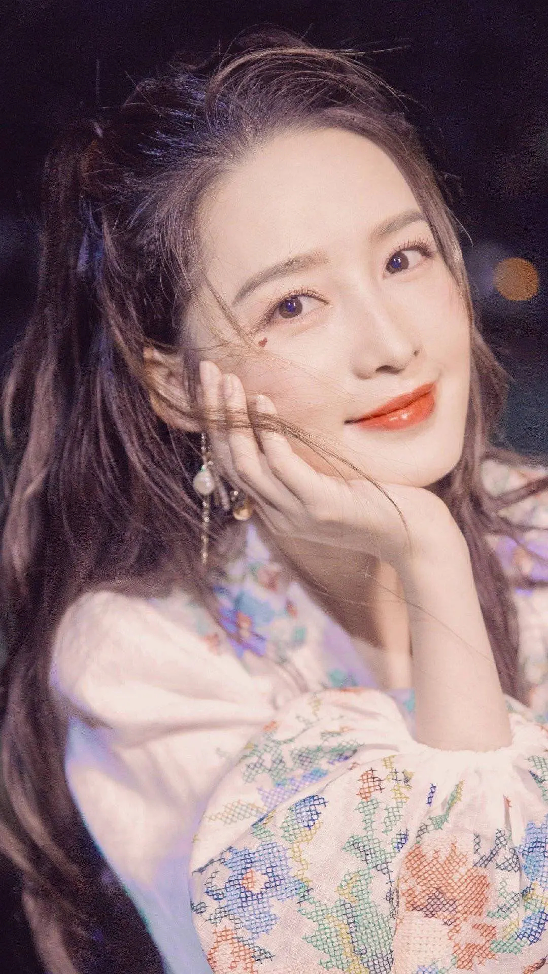 李沁[超话] lq李沁927生日快乐 生日快乐，平安健康，万岁顺遂，越来越好～希