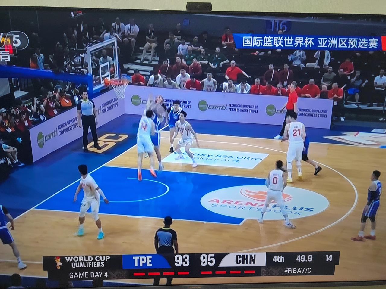 中国男篮艰难取胜中国台北！93：100，在最后时刻才翻盘。
说实话，要不是在中立