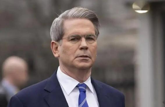 原来不是不敢打，而是不能打，美国高层表示：美国的确有打击伊朗的能力，但是战争一旦