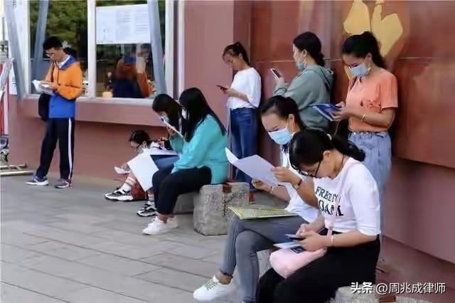 【河南三支一扶大规模作弊事件，周兆成：考试公平不容践踏，违法必严惩】

 
大家