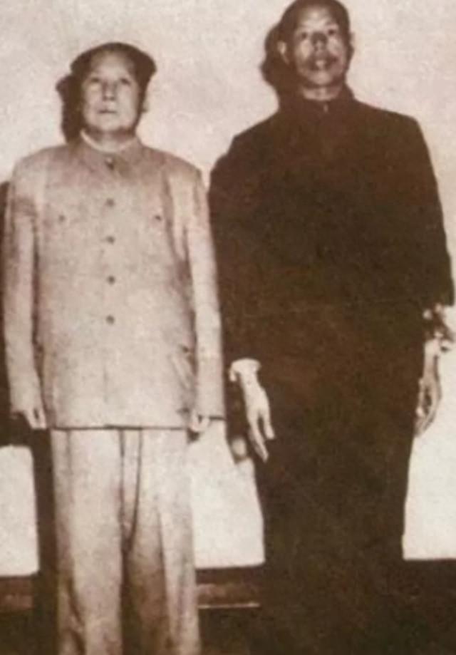 1958年毛主席视察抚顺时为何点名要见十弟，市委为何谎称毛泽青正在出差？
195