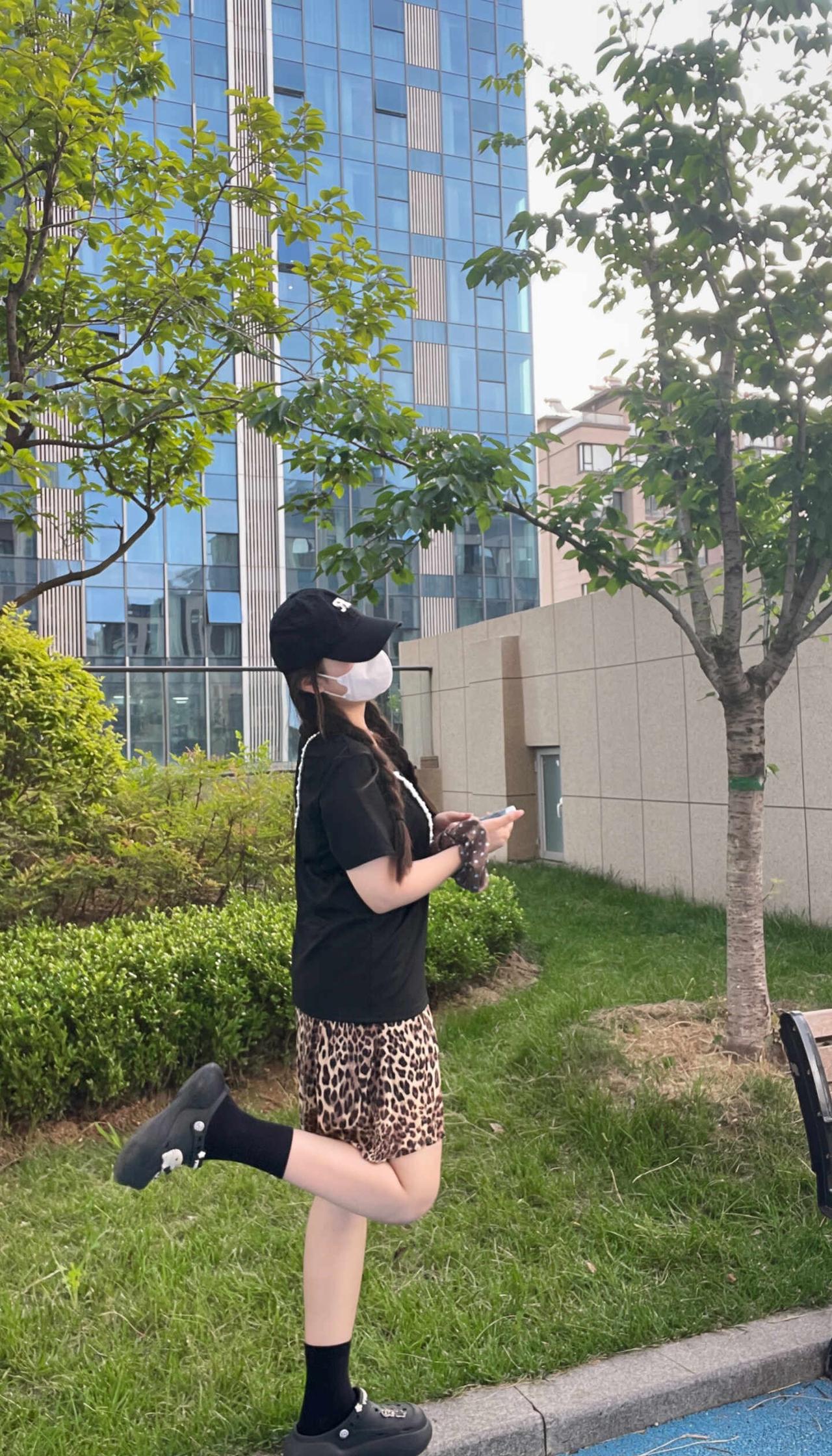 就这样专注我的露式生活💜
赵露思穿搭 可露丽 舒服自由的一天 舒适的生活状态 