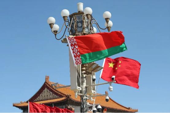 中方对无人机攻击俄境内目标，造成白俄罗斯平民伤亡表示关切，三重含义，对乌克兰的警
