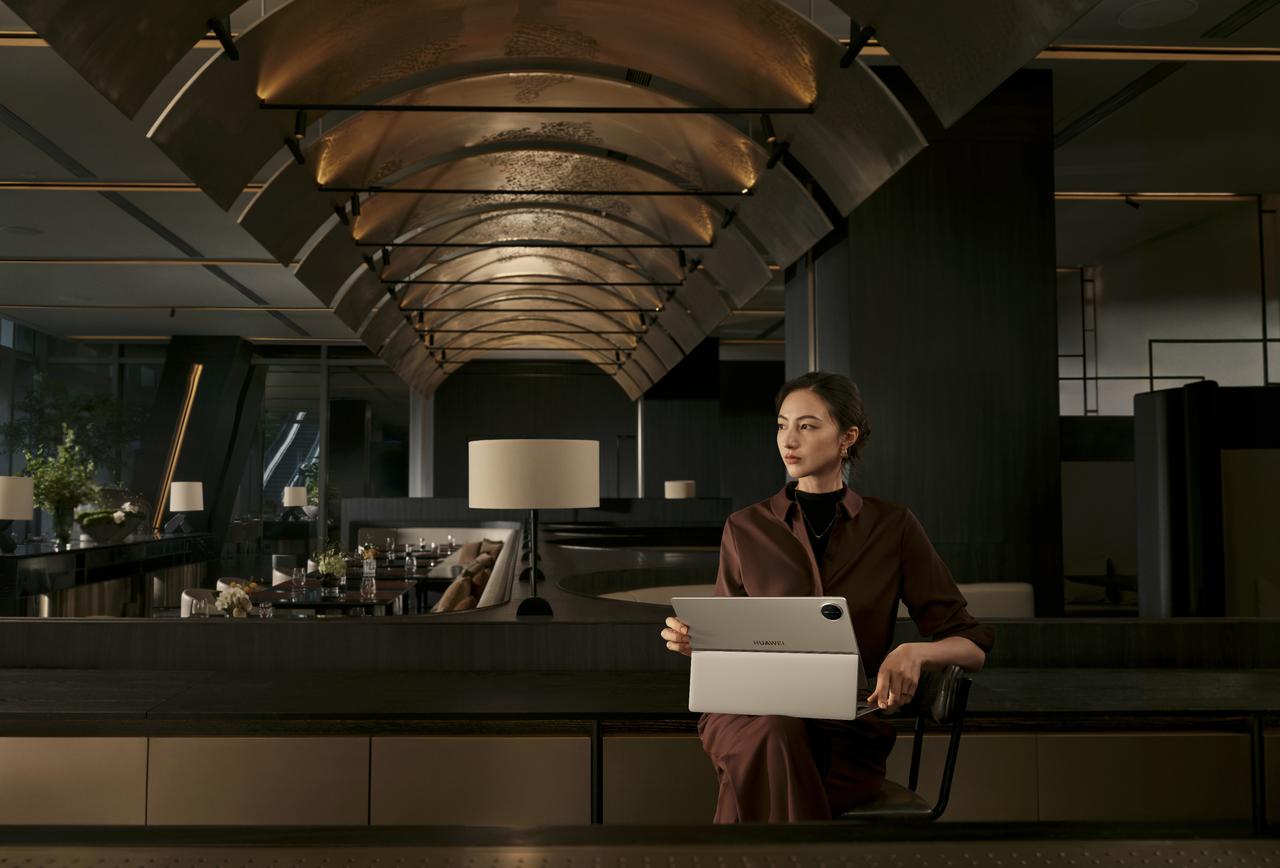 今天华为MatePad Edge正式开售了，5999元起，华为商城、京东、天猫以