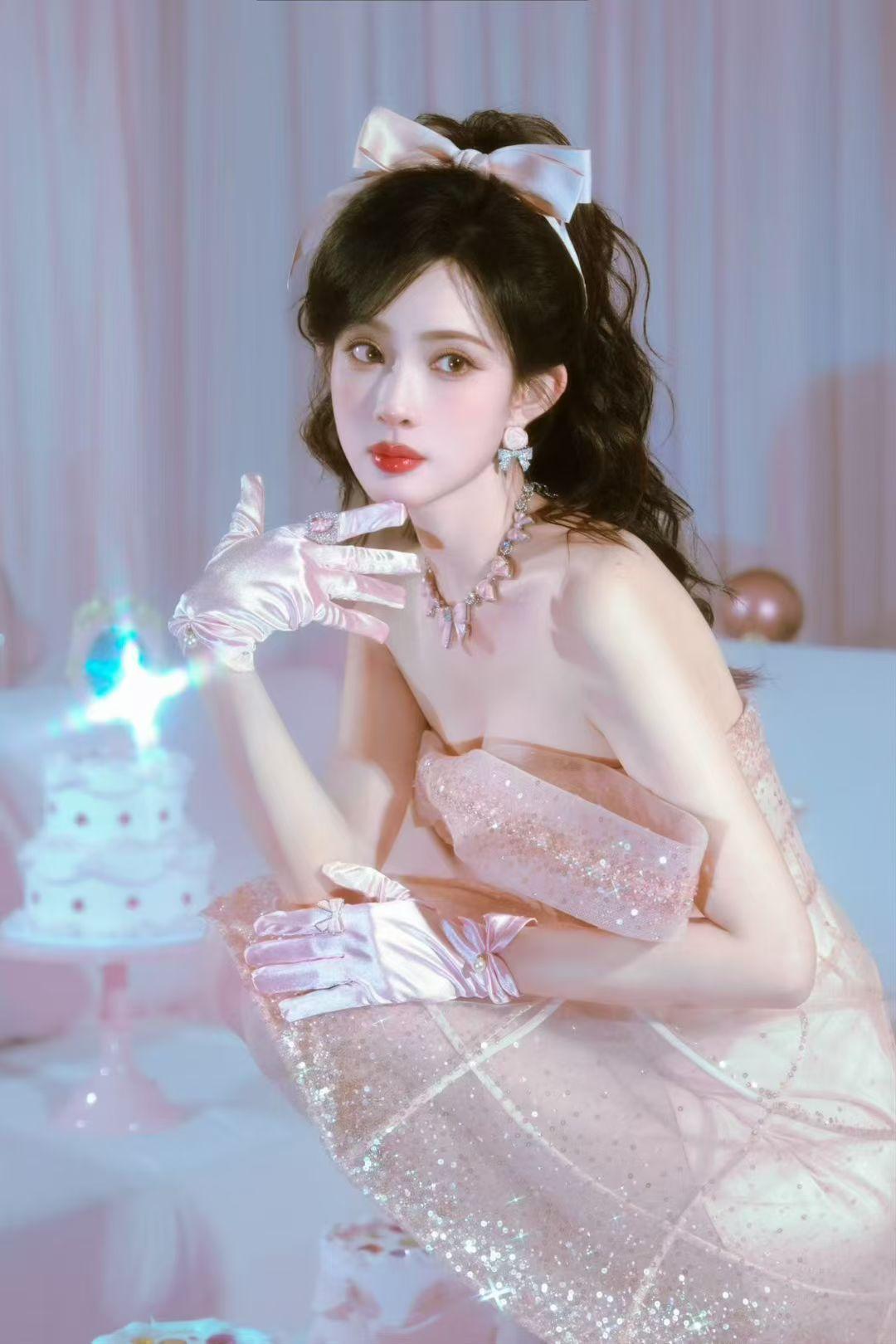 和孟子义一起坠入琉璃梦境，看得出她是真公主，这套太美了[送花花] ​​​