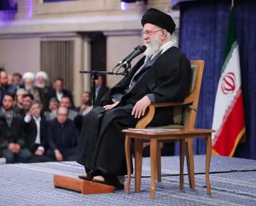 哈梅内伊这话说得挺直白，美国折腾了47年想搞垮伊朗，结果没成功，现在特朗普来了也