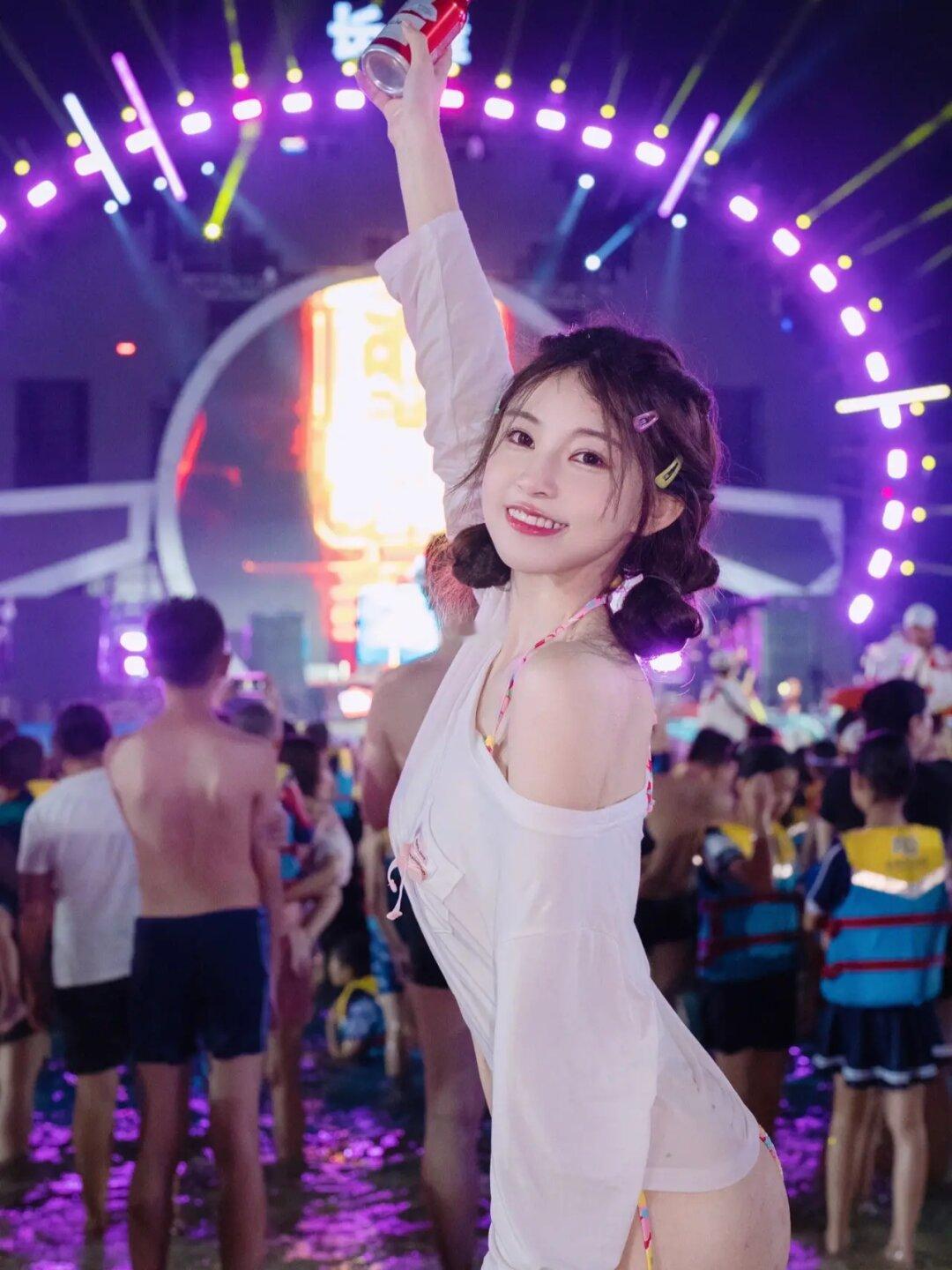 跟上节奏，水上电音节泰嗨啦