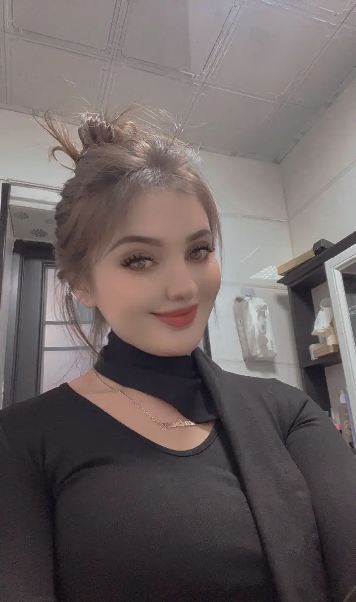 把头发扎起来 只为取悦自己 生活很苦我很甜