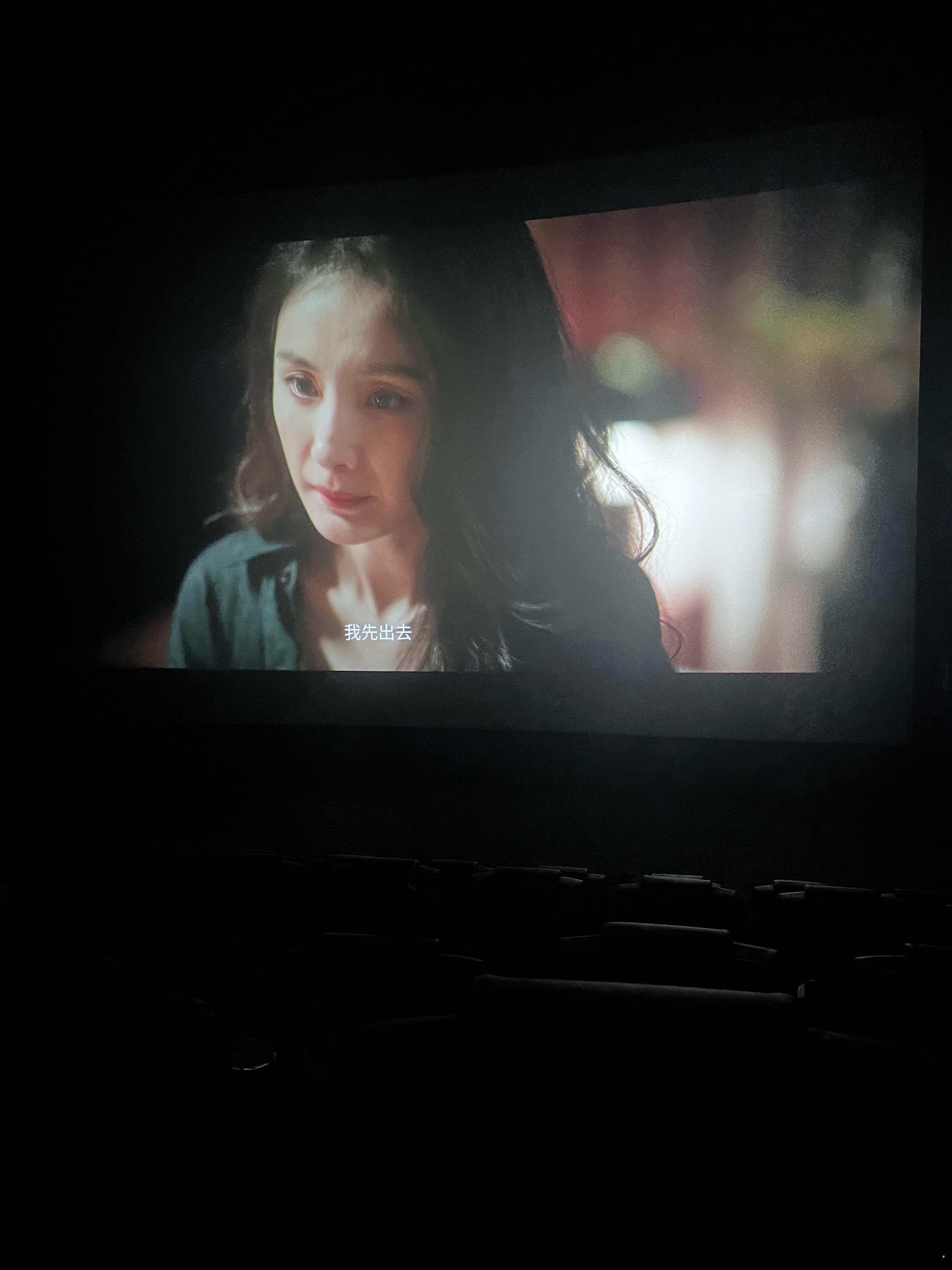 新华社评惊蛰无声这么多我喜欢的明星。真的太爱了。而且最后转折是我没想到的。 