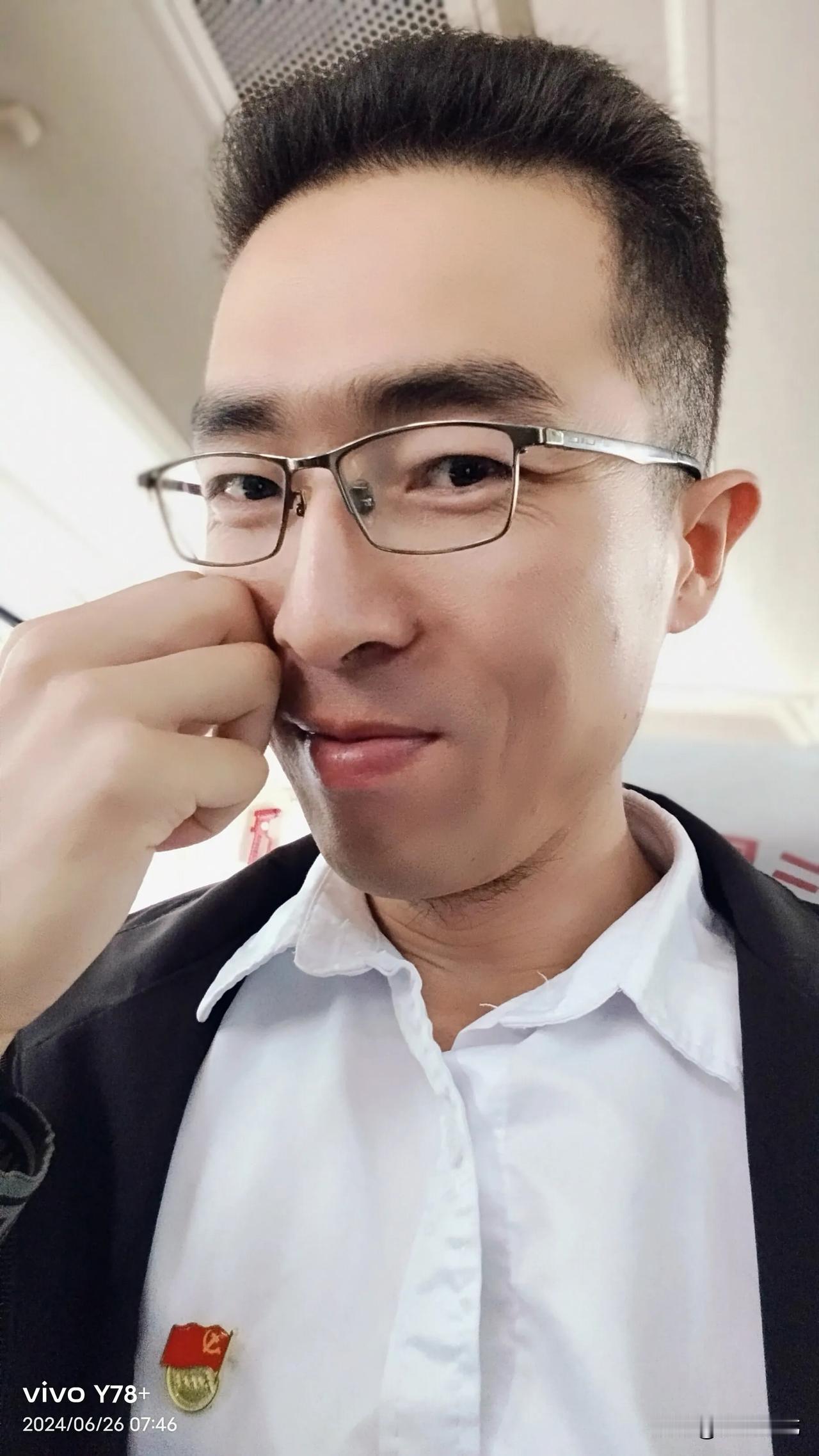 #柳坝达人# 
唉，最近没有一点创作的信心和动力了，没有一点展现量和收益。真不知