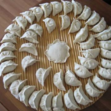 44岁二胎宝妈唐雅静创业卖饺子，一年半就实现月营业额破百万，太牛了！这和微博上常