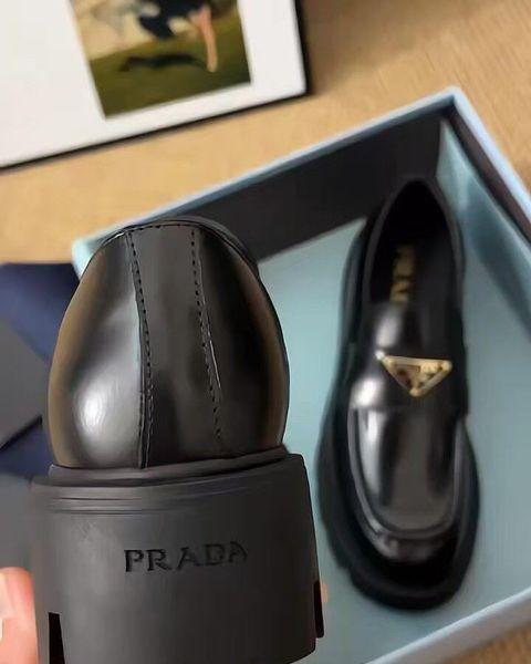 26新款｜prada普拉达乐福鞋百搭好看
📍西安 
prada 普拉达 厚底小