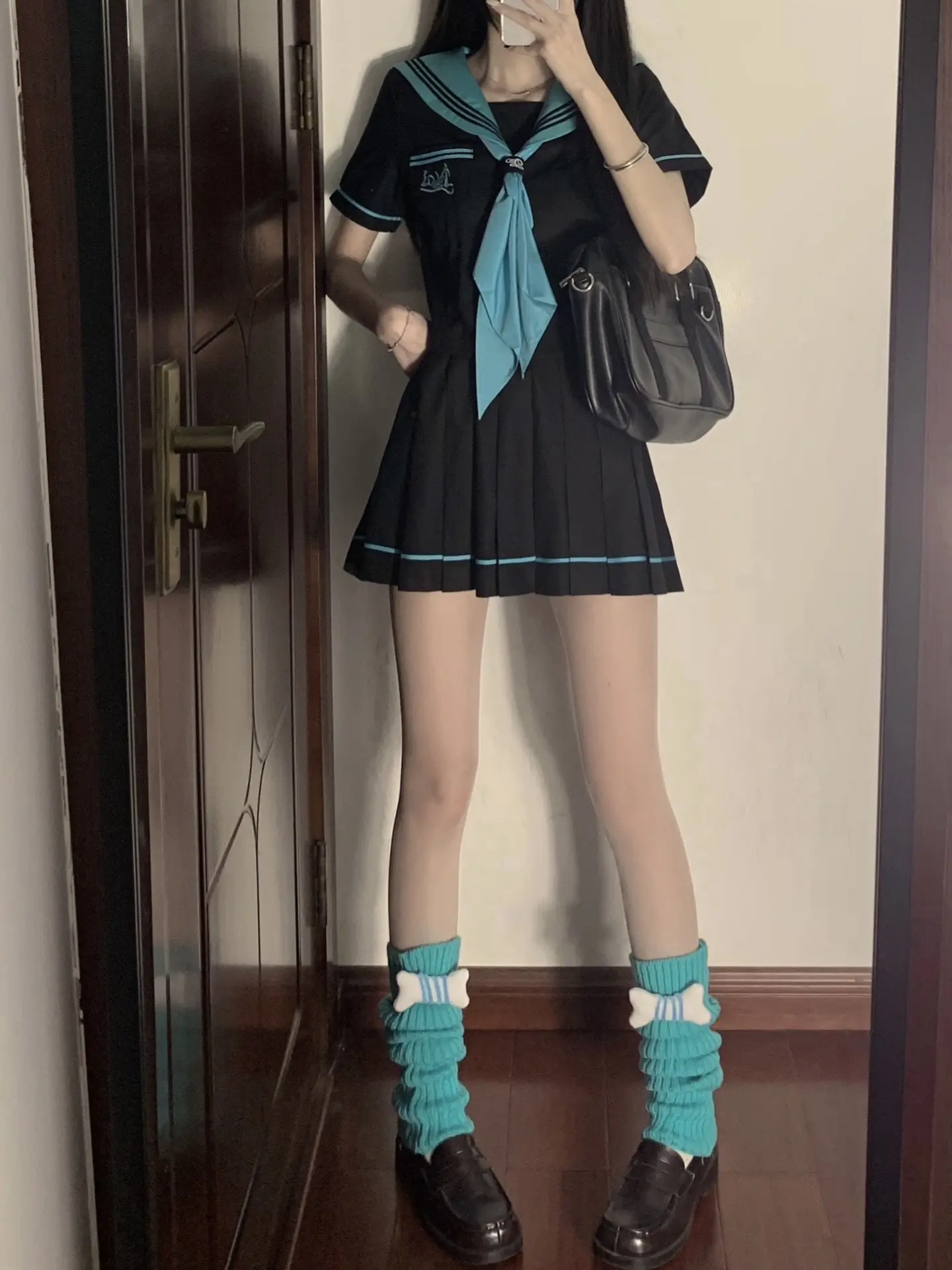 宝宝们觉得长袖短袖哪个更好看呀！