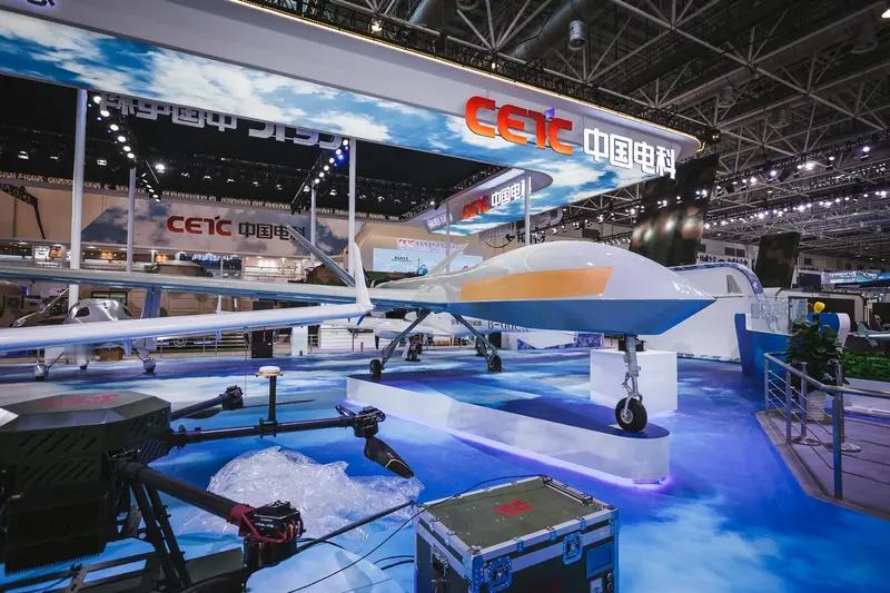 中国舰载无人机前景一片光明。中国舰载无人机起步于20世纪80年代，起初发展慢，技