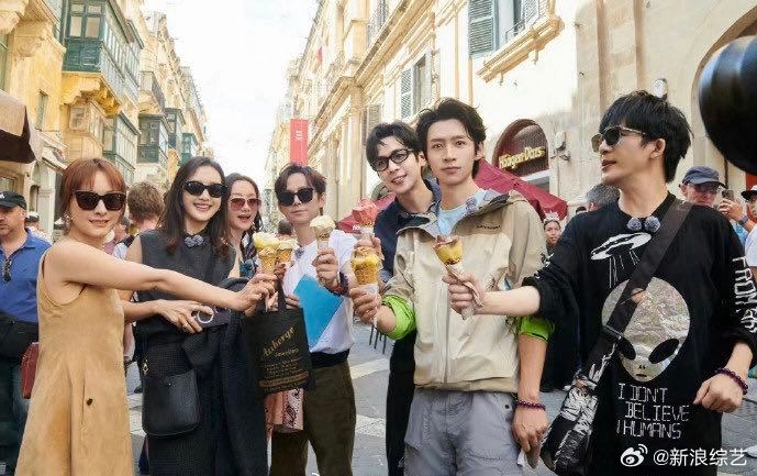 大侦探开播十周年了 作为国内推理综艺的标杆，《大侦探》用十年时间完成了从“探案游