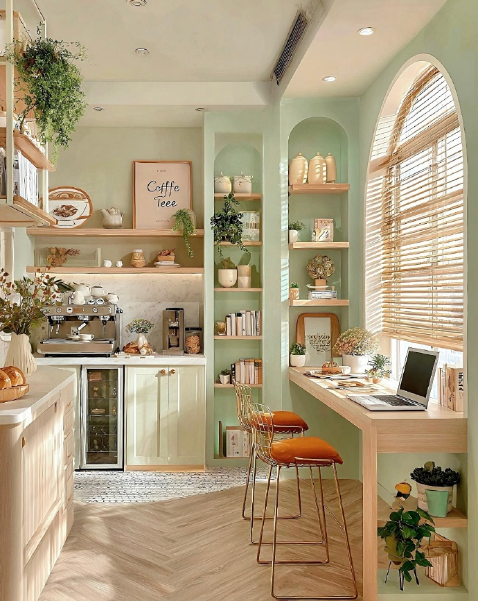 小户型配上黑色储物床，既实用又充满高级感。 